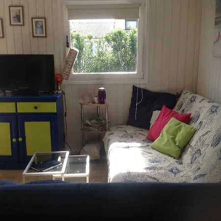 Maison Climatisee Dans De - Entree Piscine Incluse *